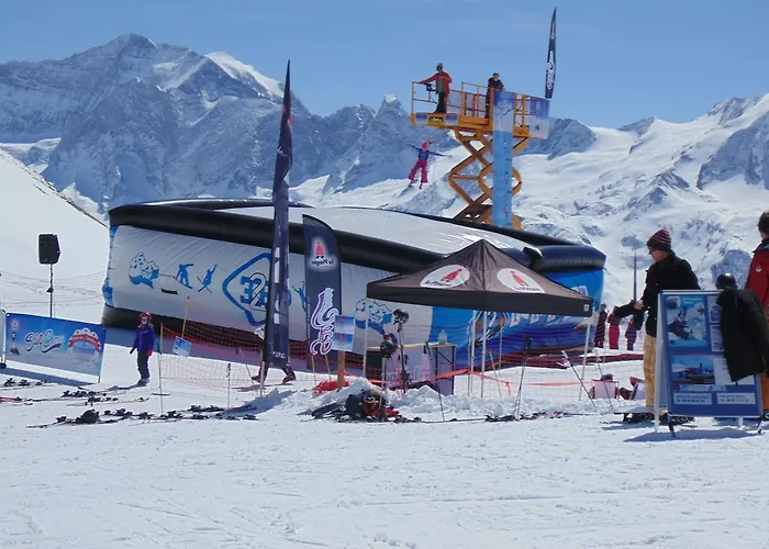 Le Dahut -close To Lifts, Price Includes Linen And Towels